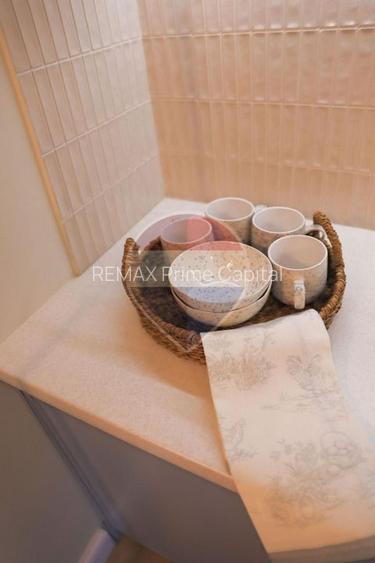 De vânzare apartament cu 3 camere, 2 băi, restaurat integral - Central - 22