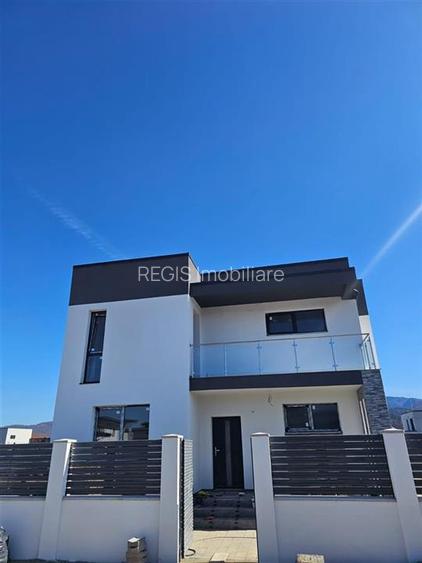 Vila moderna de 4 camere in Cristian - 10