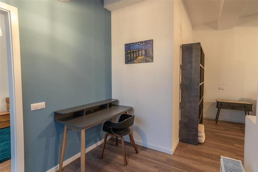 Apartament de LUX 3 camere si curte Parcul Sub Arini