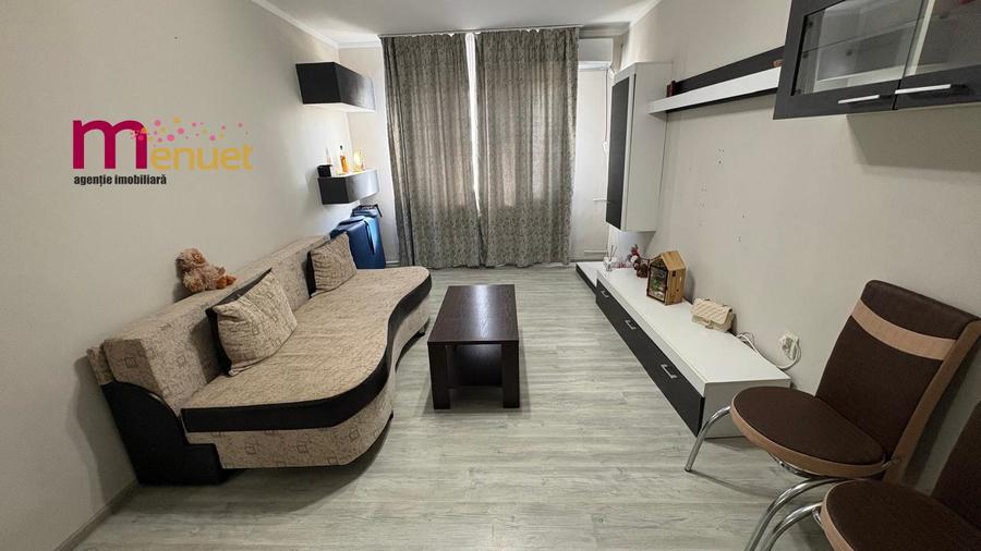 Apartament 3 camere,zona Piata Noua