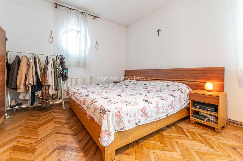 Vilă 4 familii | Apartament + mansardă | Curte 98 mp - 41