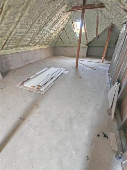 Vanzare - Casa individuala - Prelungirea Ghencea - Margelelor langa STB - 225000