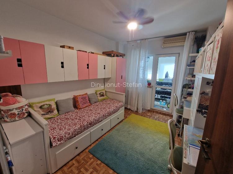 Apartament 4 camere mobilat-utilat Berceni (Huedin) bloc reabilitat - 160000 € - 10