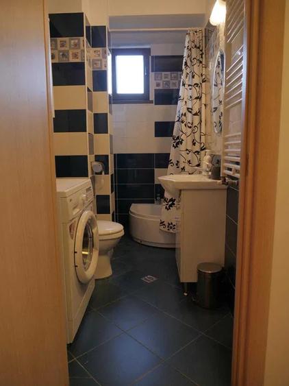 Apartament 2 camere, decomandat, 49 mp, centrala, ac, metrou, Bucurestii Noi