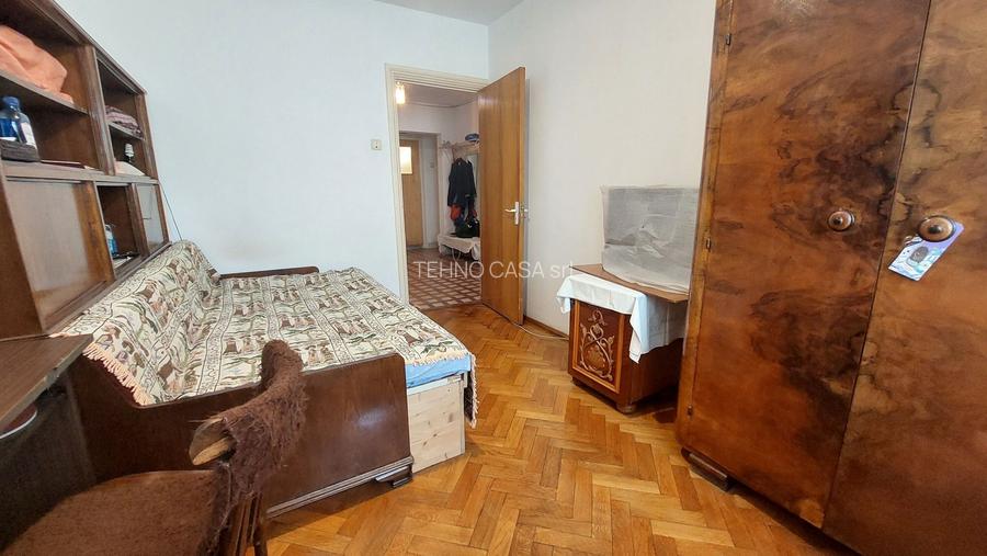 Apartament 4 camere – Bd. Chișinău, lângă Școala Gimnazială nr 4 - 12