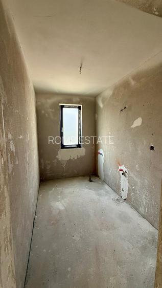 Duplex cu 5 camere, 2 garaje, semifinisat, zona Tauti - 12