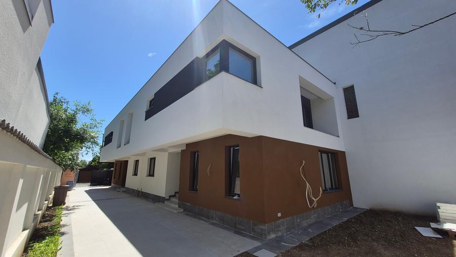 VILA SUPERBA CU 5 CAMERE AMPLASATA IDEAL