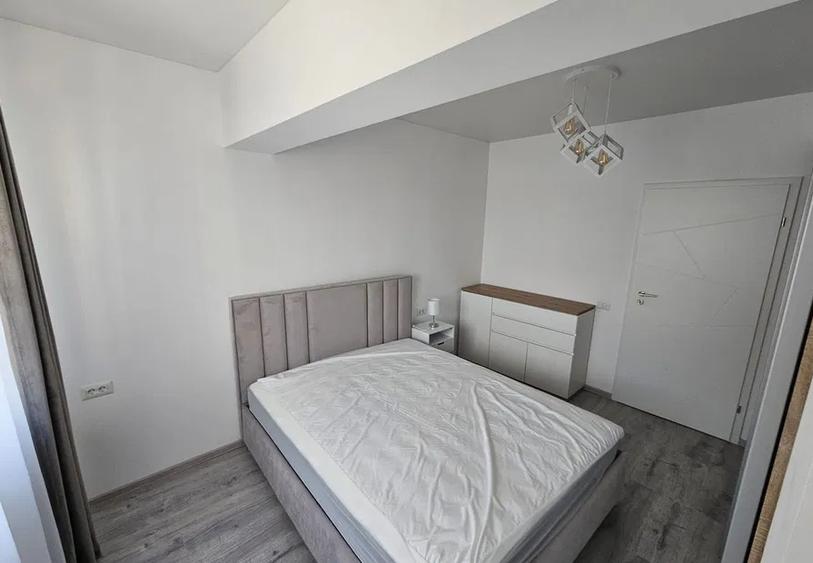 Apartament 2 camere, decomandat, 49 mp, centrala, ac, parcare, metrou, Aparatori