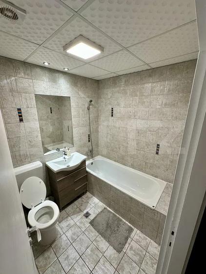 Apartament cu 4 camere, 79 mp utili, zona Closca