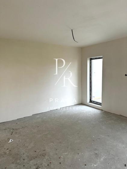 Duplex semifinisat 120 mp utili+ 200mp teren, zona Muzeul Apei