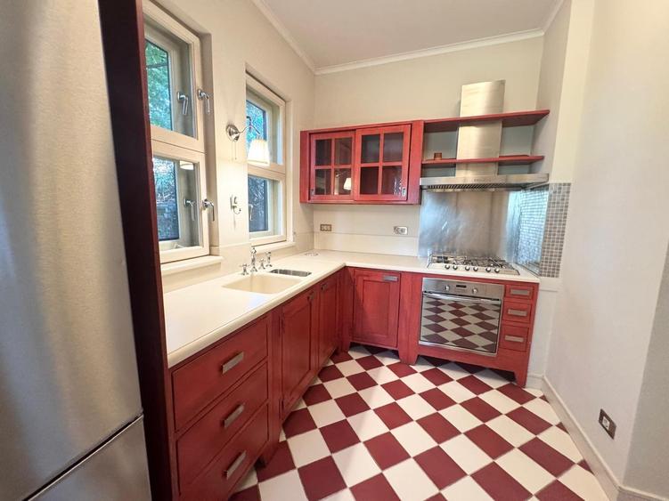 Apartament elegant in vila, Domenii - Casin