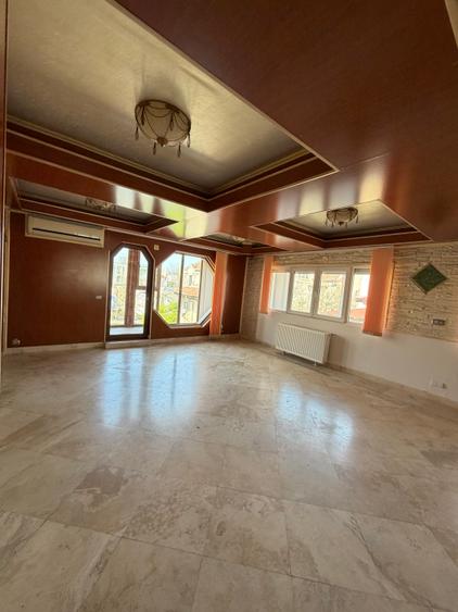 Piata Romana, 4 camere nemobilate, etaj 4/P+5, 105mp