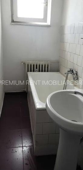 Dristor, garsoniera, 1 minut metrou, bloc mixt, 330 euro - 10