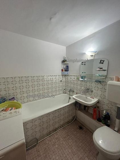 Decomandat 2 camere spatios bloc dupa cutremur - 8