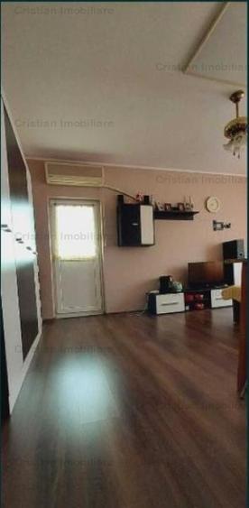 3 cam Mobilat FOARTE SPATIOS 80mp Calarasi IV Conf1 Decomandat