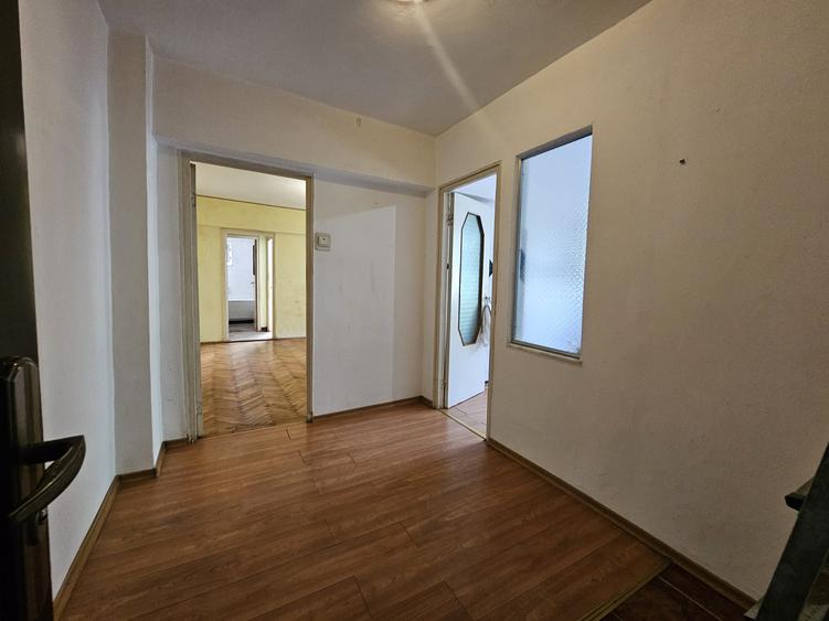 Apartament 2 camere-etaj 1 – Zona Eminescu (Profi)