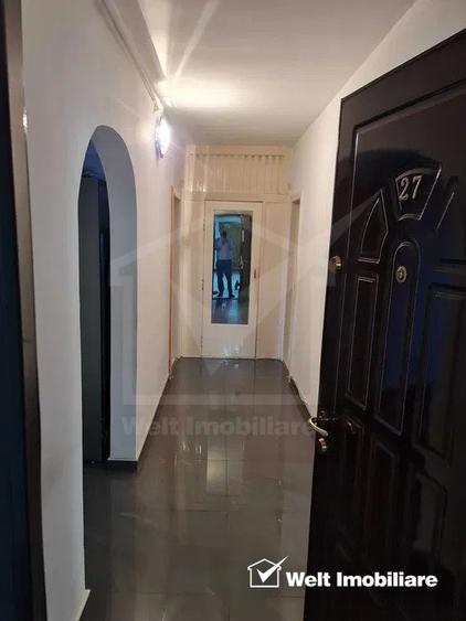 Vând apartament 3 camere, Dambu Rotund