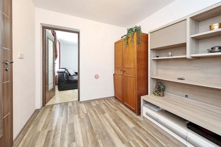 Casa renovata 2024 cu 2 apartamente