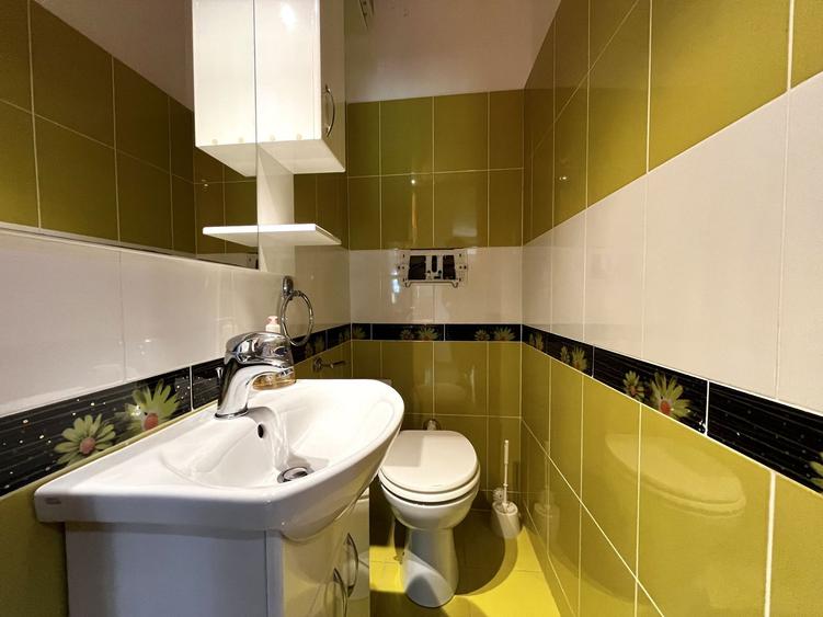 Apartament 4 camere + garaj | Etaj 1 | Zona Centrală – Medicină