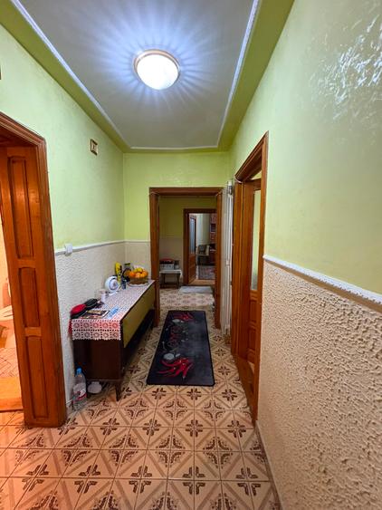 Apartament de vanzare | 3 camere, 70 mp | Centrală proprie