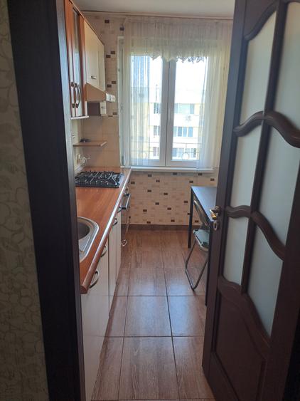 Obor Mașina de Pâine 70 mp bloc anvelopat Mobilat Utilat Balcon mare 1 baie