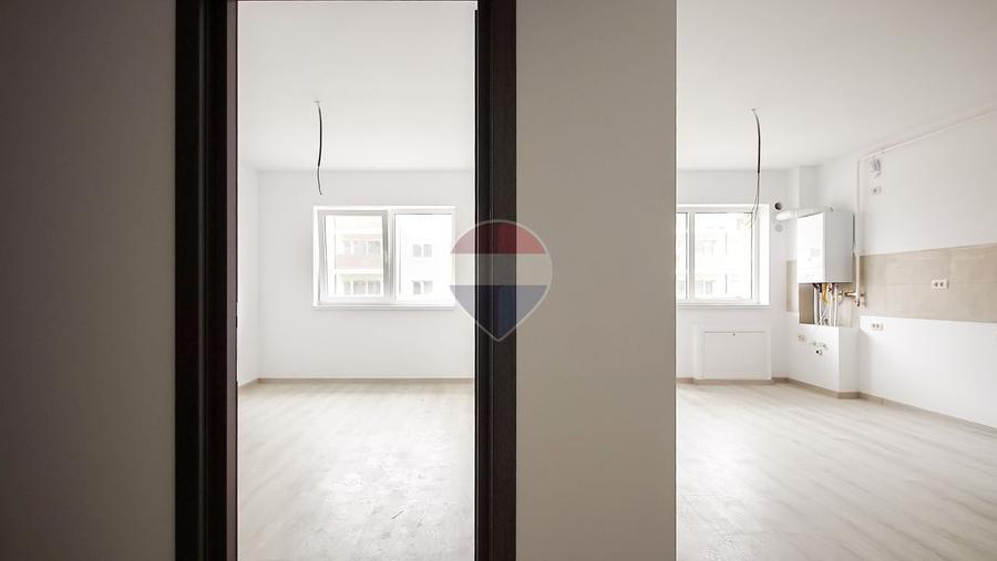 Apartament de vânzare, 50 mp utili, terasă 8 mp, loc de parcare!