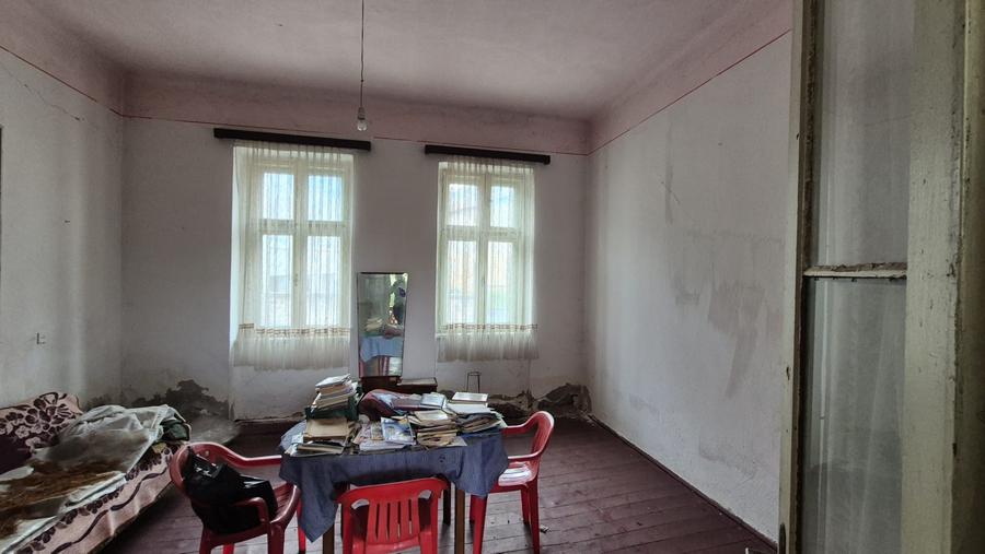 EXCLUSIVITATE! Casa individuala in Aiud, 7 camere, teren 666 mp