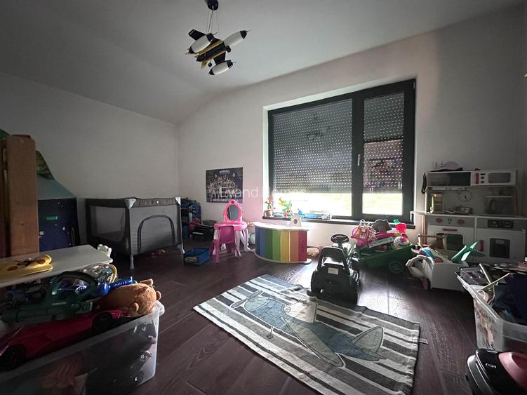 Casa individuala 5 camere -Mosnita Noua- Drumul Boilor - 10