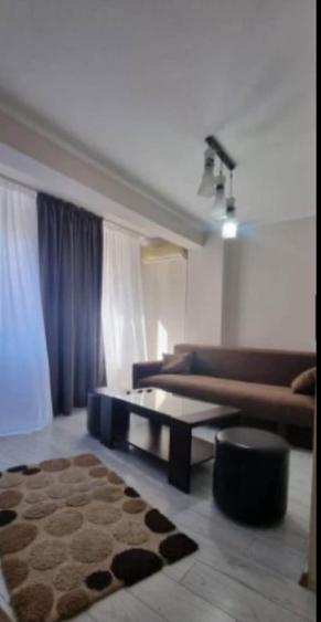 Garsonieră zona Baba Novac mobilată utilată 28 mp