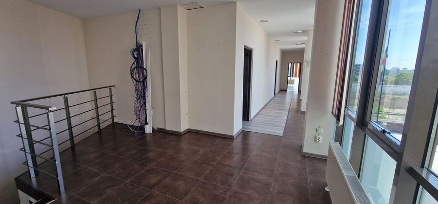 Spatiu comercial ideal activitati liberale.