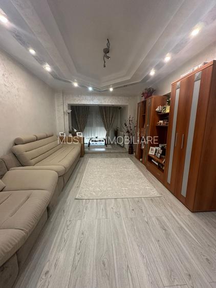 Apartament 2 camere, zona Buzaului. - 2