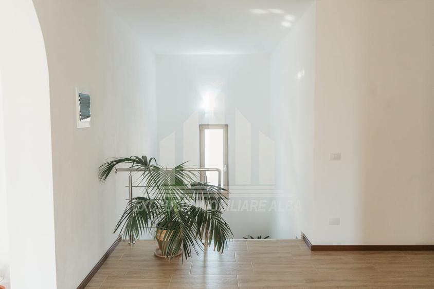 Casa individuala | 290 mp | 1200 mp teren | Mobilata | Alba-Micesti