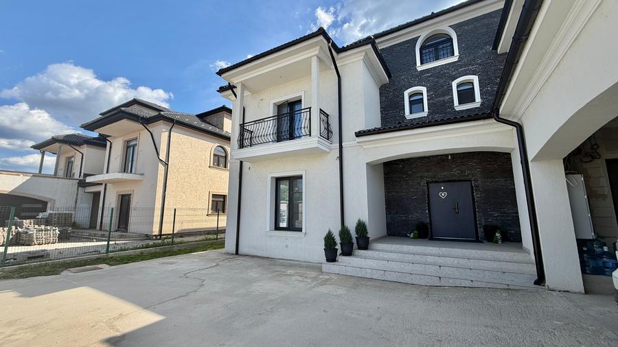 Vila 7 camere cu acces la pădurea Tunari teren 1500mp
