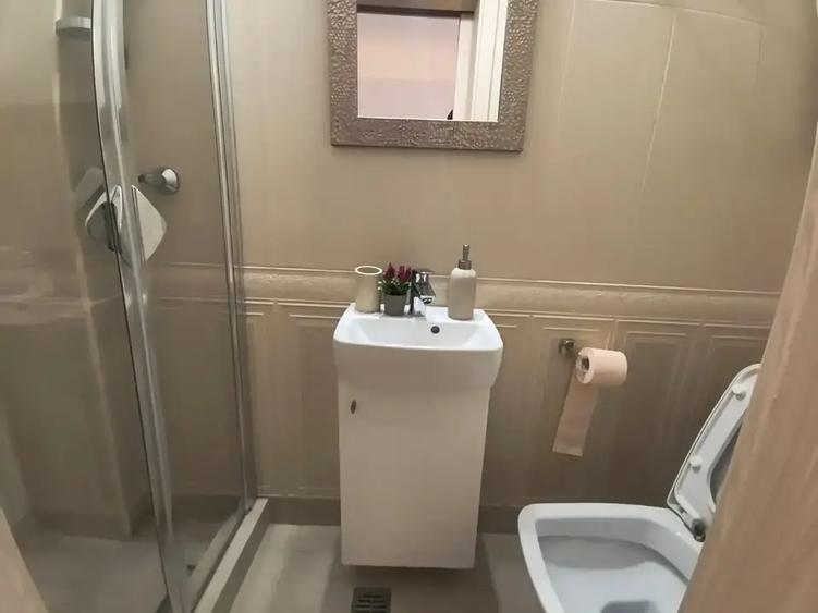 Apartament 3 camere de închiriat | Domenii | Loc de parcare inclus