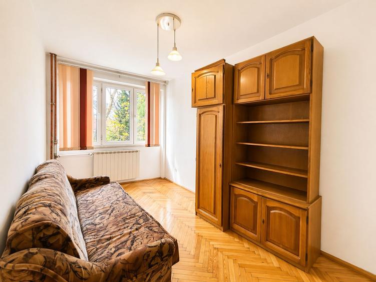 Apartament cu 3 camere de inchiriat in Oradea, Cartierul Decebal