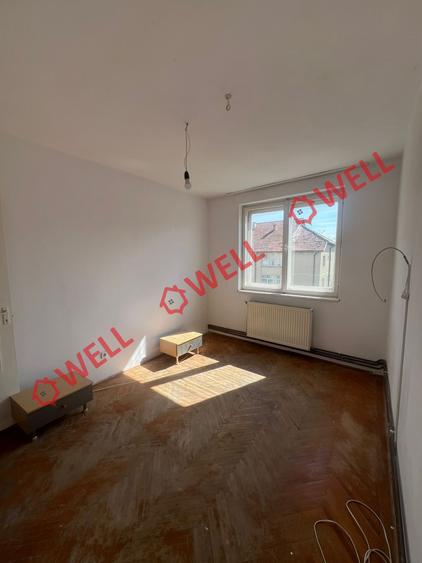 Apartament cu 4 camere de închiriat în Târgu Secuiesc, pe strada Dózsa György!