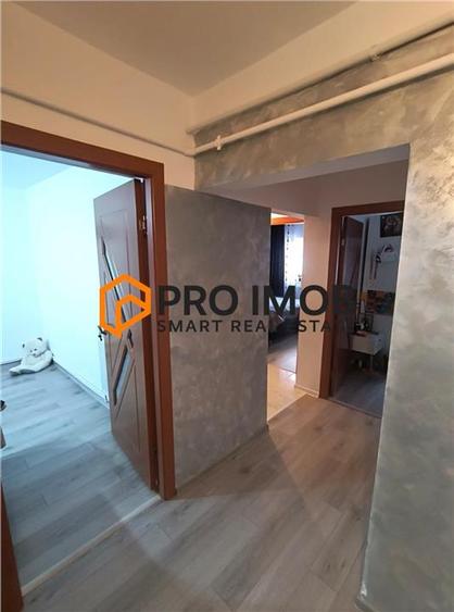 Apartament 4 camere decomandat zona Berca