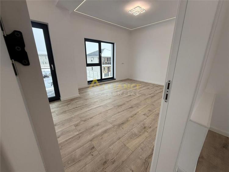<Casa individuala cu finisaje de lux> 4 camere 3 bai + dressing teren 540mp