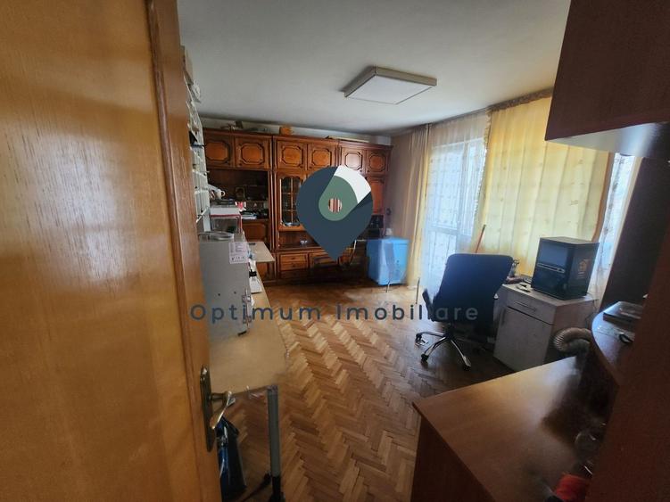Apartament cu 4 camere in Manastur, etaj 2/4 zona Putna !