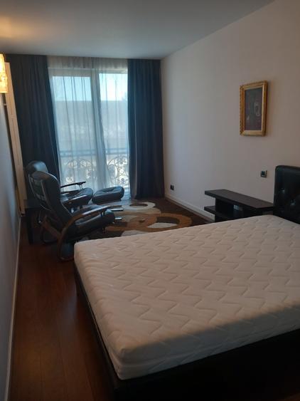 Apartament 3 camere Sos Straulesti-bloc nou