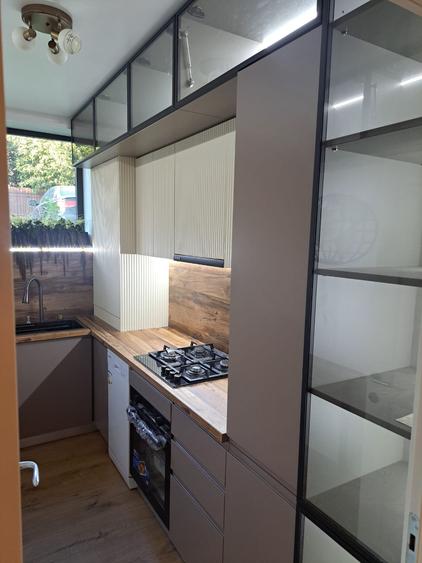 Apartament MODERN,3 camere+curte intabulata+terasa+boza, zona  Rond Pacurari