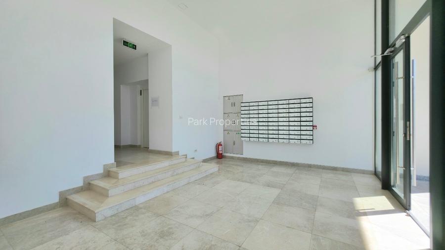 APARTAMENT CU 2 CAMERE, TERASĂ GENEROASĂ ȘI VEDERE CĂTRE LAC - 4