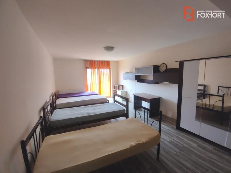Casa de inchiriat pe 3 niveluri in Dumbravita, pretabila muncitori