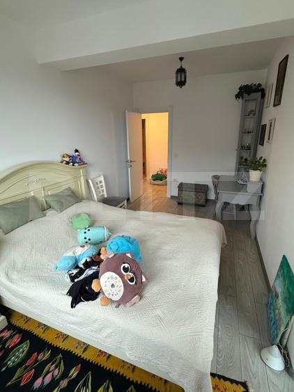 Apartament cu 3 camere, 84 mp, parcare subterana, zona - Tractorul