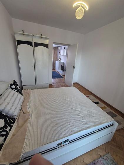 GARA APARTAMENT CU 2 CAMERE SEMI, MOBILAT UTILAT 47 MP PRET 89500 EURO