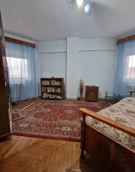 DE VANZARE I APARTAMENT 3 CAMERE I DECOMANDAT I ETAJ 1 I CENTRU I 73 MP I