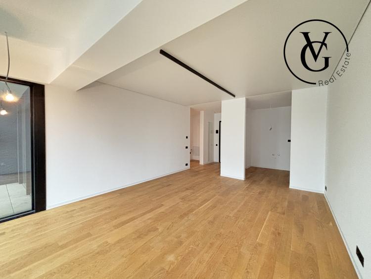 Apartament 2 camere Yacht Kid cu vedere spre lac | TVA inclus