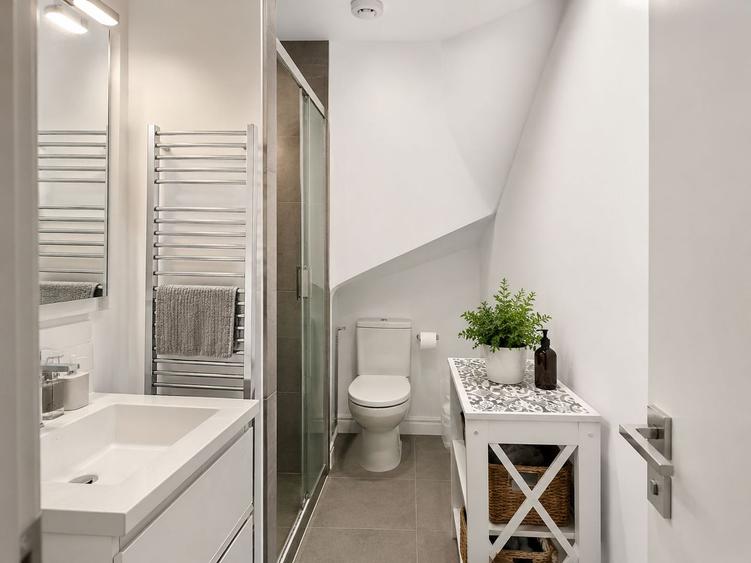 Duplex modern în Covaci, cu grădină generoasă, terasă acoperită