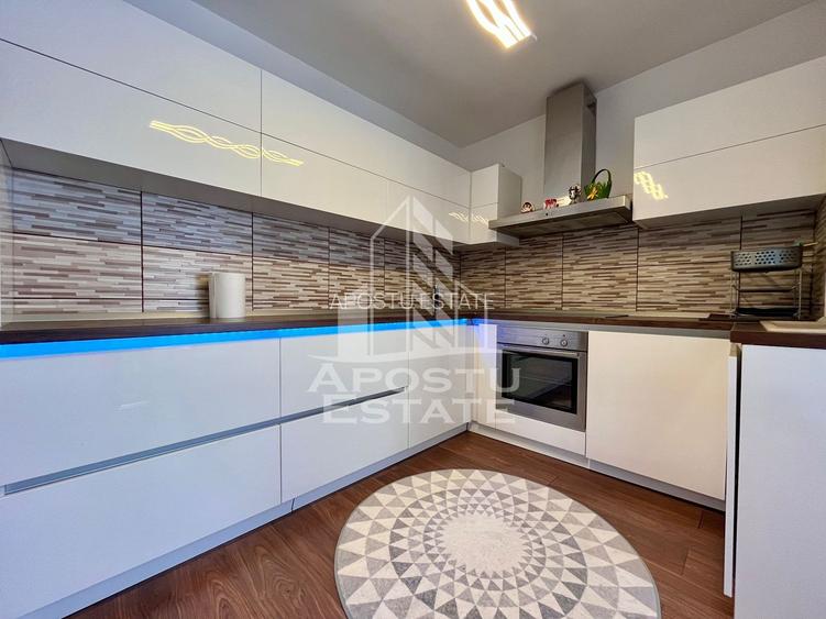 Apartament cu 5 camere pe doua nivele, zona Modern - 4
