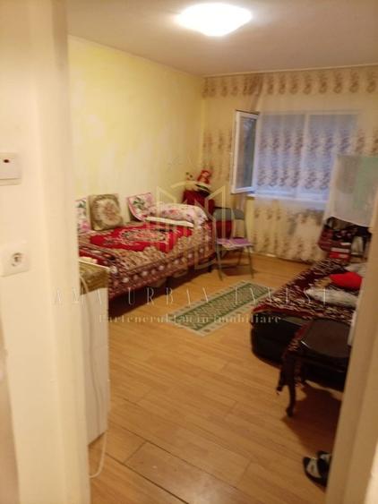 Berceni Luica garsonieră decomandată